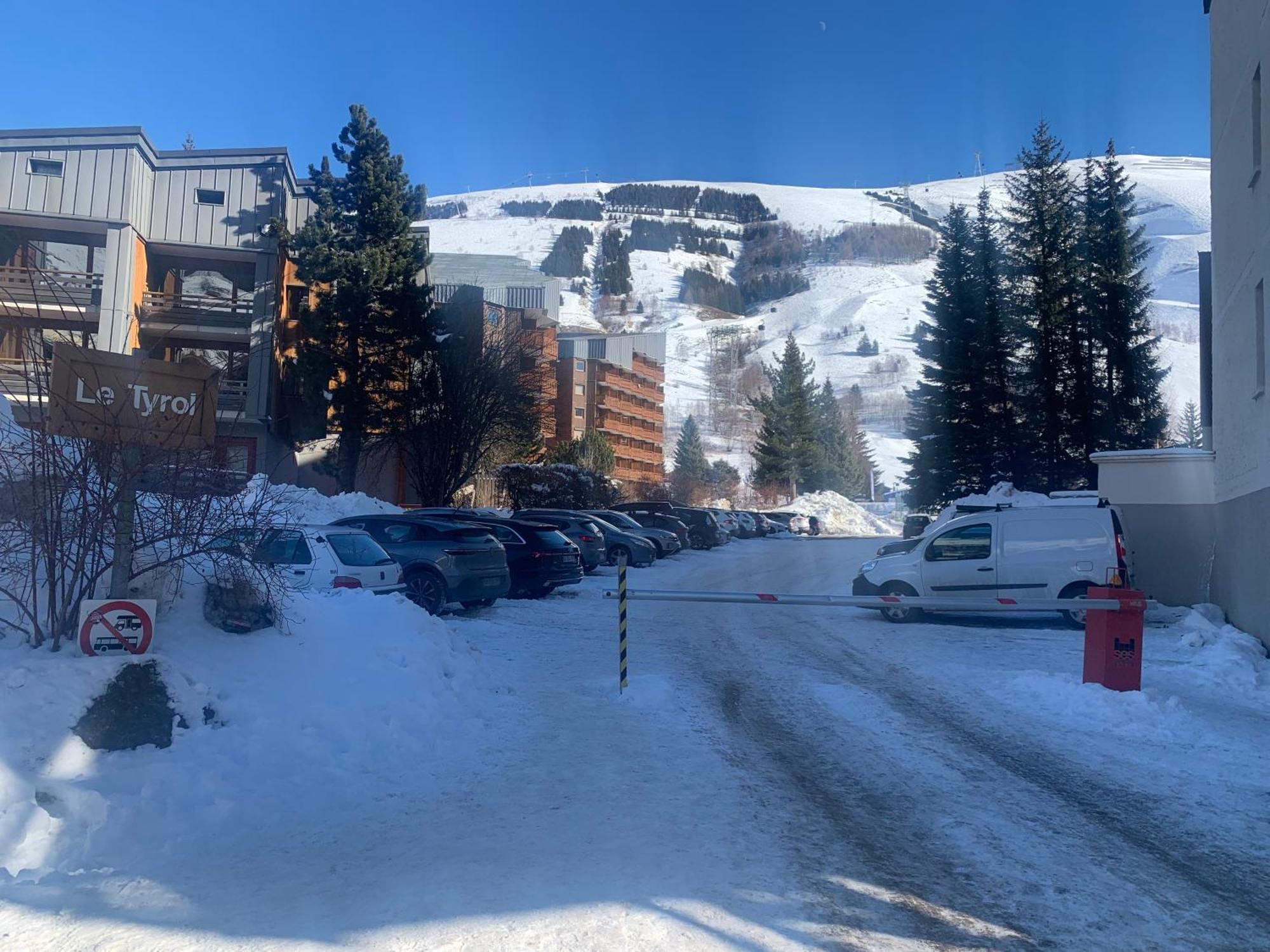 Studio De 32 M2 Pour 3 Personnes Pied Des Pistes Λε Ντεζ Αλπ Εξωτερικό φωτογραφία